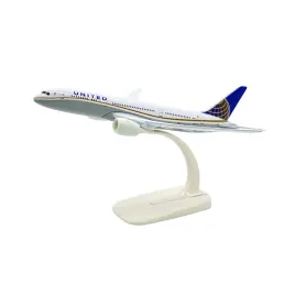 model-samolotu-boeing-787-dreamliner-united-airlines-1-350-ze-stojakiem