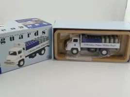 vanguards-ford-thames-trader-coop-1-64-boxed