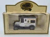 lledo-ford-model-t-ambiwlans-boxed
