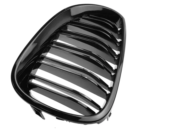 nerki-atrapa-grill-czarny-polysk-do-bmw-e60-e61-m5