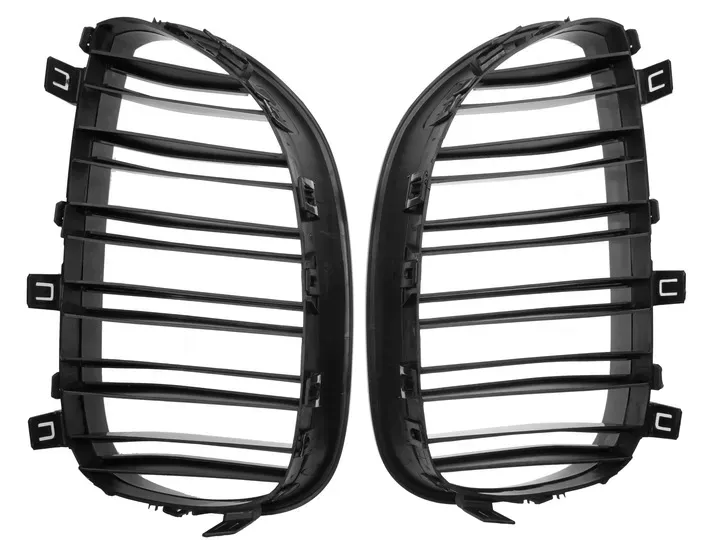 nerki-atrapa-grill-czarny-polysk-do-bmw-e60-e61-m5-kolor-czarny-stan-nowy