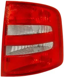 lampa-tyl-fabia-kombi-p-depo-665-1902r-ue-swiatlo