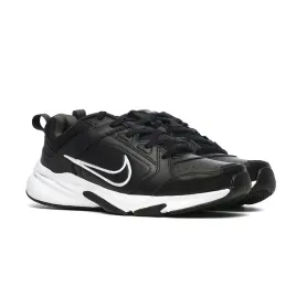sneakersy-nike-m-defyallday-czarny-44-unisex