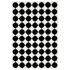 ikea-vandplats-dywan-z-krotkim-wlosiem-bialy-czarny-w-kropki-133x195-cm