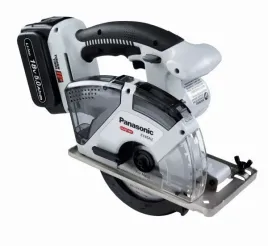 panasonic-zestaw-pilarka-tarczowa-18v-z-2-x-akumulator-li-ion-ladowarka