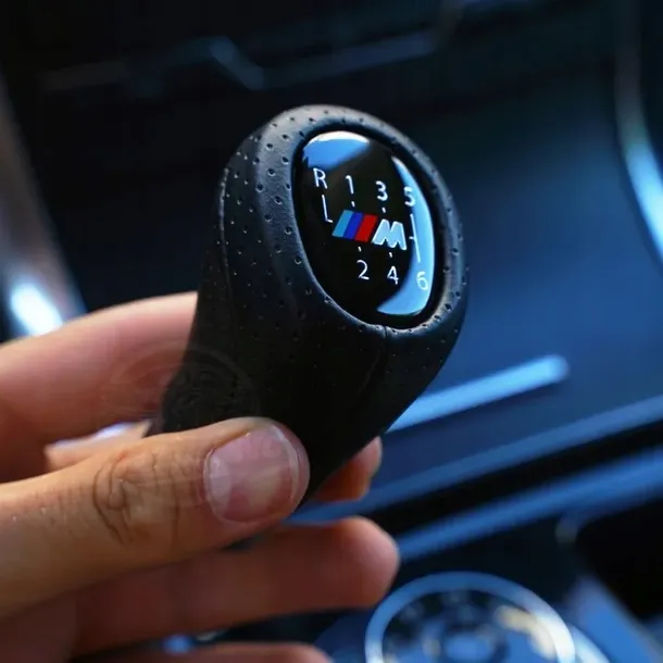 galka-dzwignia-zmiany-biegow-do-bmw-e90-e46-e91-e60-e61-e87-6-biegowa-m-stan-nowy