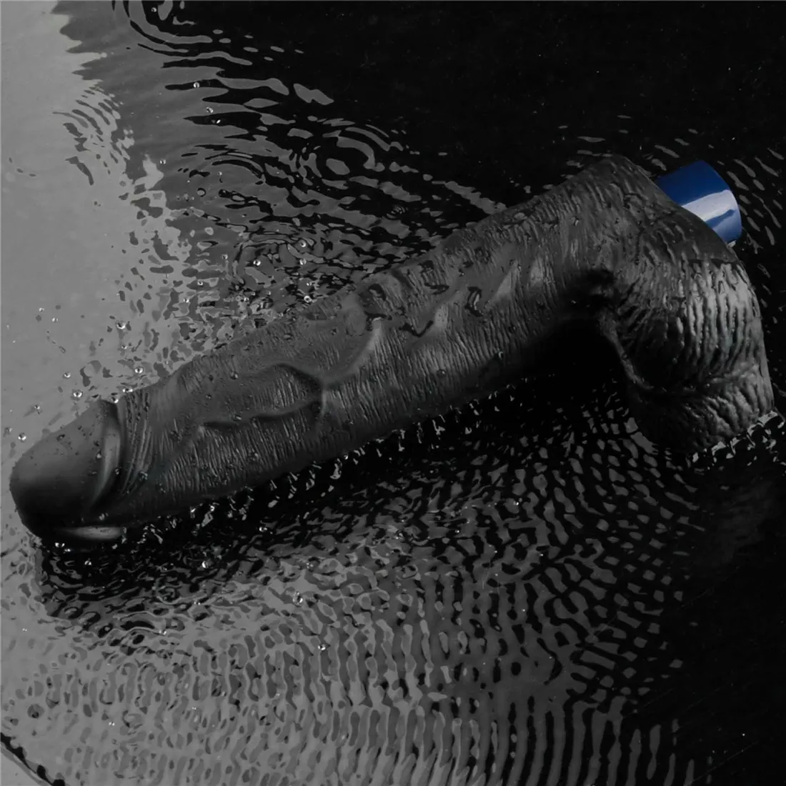 10-real-softee-rechargeable-tpe-vibrating-dildo-black-stan-nowy