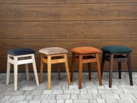 taboret-drewniany-ciemny-dab-woskowany-bukowy-loft-rustykalny-szare-karo