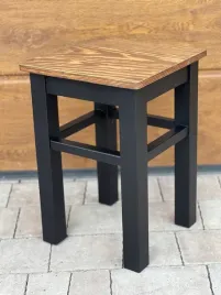 taboret-drewniany-czarny-loft-rustykalny-klasyczny-wzor-polski-produkt