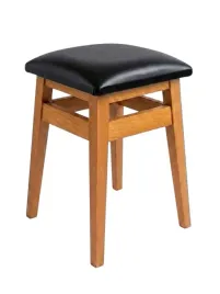 taboret-drewniany-stolek-do-malej-kuchni-zydel-barowy-do-wyspy-wybor