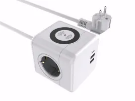 kostka-zasilajaca-microconnect-z-ladowaniem-bezprzewodowym-3-gniazda-schuko