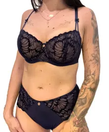 biustonosz-miekki-lilitte-megan-granat-80c