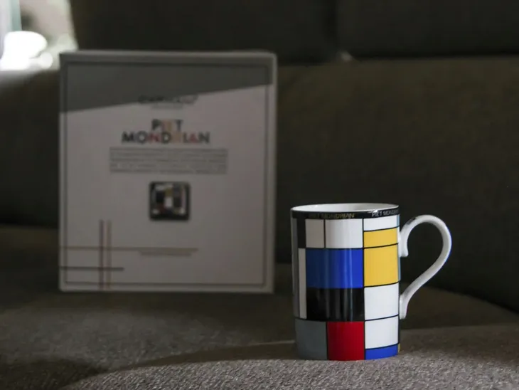 kubek-p-mondrian-composition-a-carmani-stan-nowy