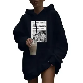 bluza-damska-oversize-luzna-z-kapturem-hot-girls-need-money-and-pasta-m