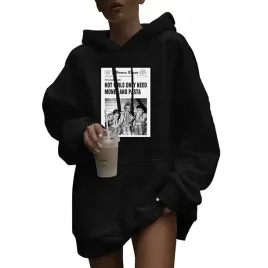 bluza-damska-oversize-luzna-z-kapturem-hot-girls-need-money-and-pasta-m