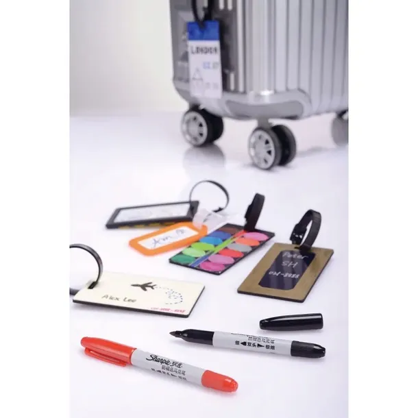 marker-permanentny-sharpie-czerwony-1mm-kolor-czerwony
