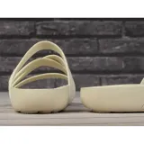 2082182y2-marka-crocs
