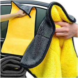 puszysty-recznik-z-mikrofibry-800g-m2-do-osuszania-samochodu-auta-detailing