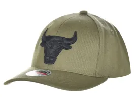 chicago-bulls-mitchell-and-ness-czapka-z-daszkiem-6hsshats-037-cbuoliv