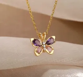 naszyjnik-wisiorek-motyl-z-diamencikami-krysztalkami-butterfly-diamentowy