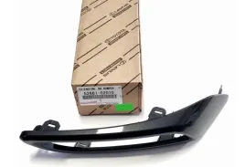ramka-oslona-prawego-odblasku-tyl-toyota-auris-ii-5268102010-52681-02010-oe