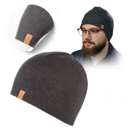meska-czapka-zimowa-ciemnoszara-brodrene-przylegajaca-beanie-ocieplana