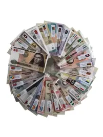 zestaw-52-roznych-banknotow-swiata-prawdziwe-pieniadze-z-roznych-krajow
