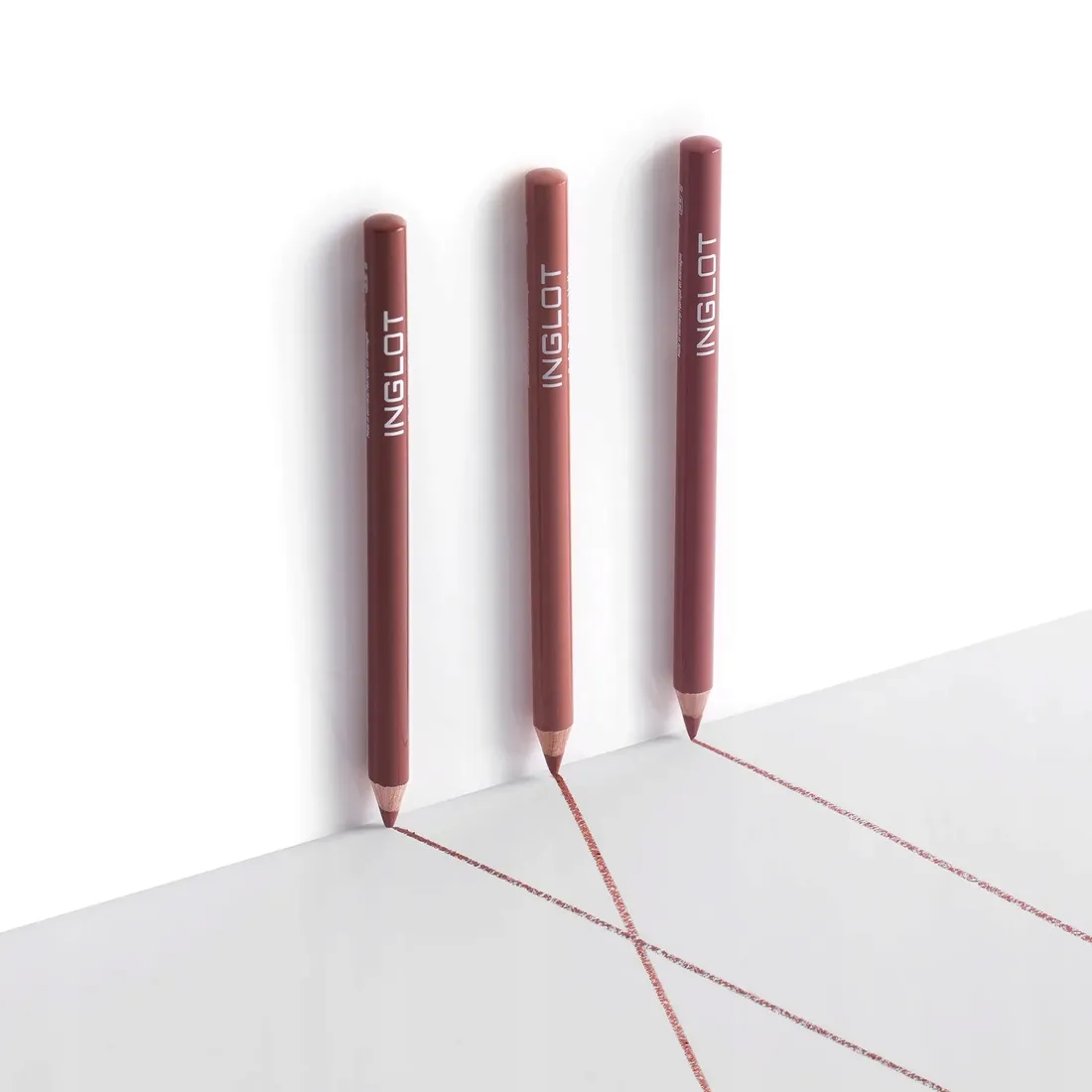 konturowka-do-ust-soft-precision-78-inglot