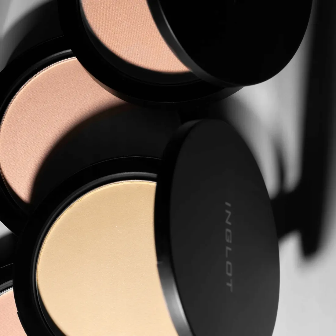 kasetka-freedom-system-1-round-matte-inglot-stan-nowy