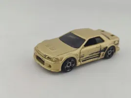 hot-wheels-nissan-skyline-gtr32