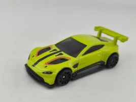 hot-wheels-aston-martin-vantage-gle