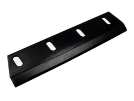 noz-sieczkarni-napawany-lewy-do-trawy-380x90x8-5l-otwory-4x35mm