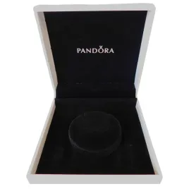 pandora-pudelko-na-bizuterie-skorzane-biale-9x9x4cm