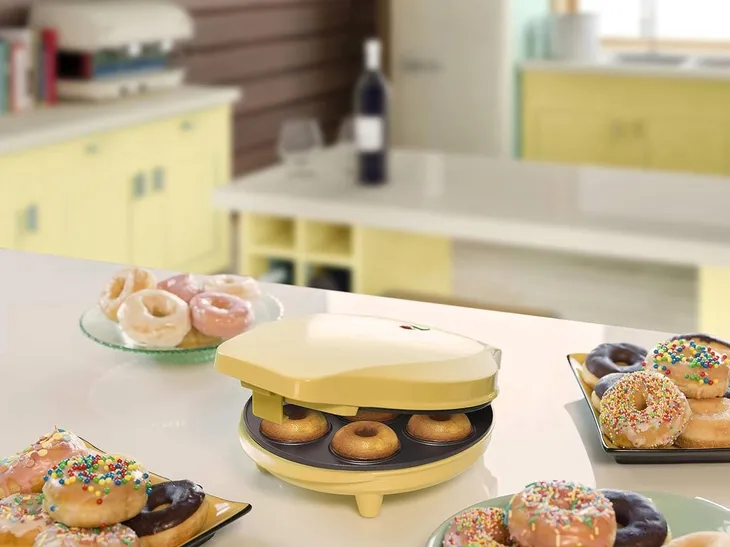 bestron-mini-donut-maker-700w-zolty-7-paczkow-kolor-dominujacy-zolty-zloty