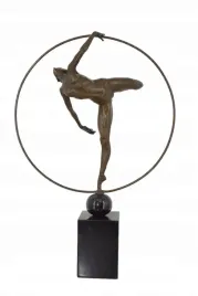 nowoczesna-tancerka-z-hula-hop-kobieta-z-brazu-figura-rzezba-ozdoba