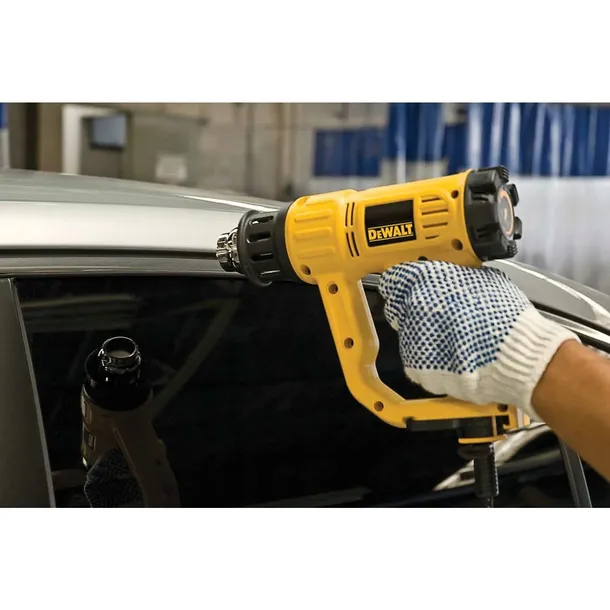 dewalt-opalarka-1800w-2-biegi-d26411-2-dysze-zasilanie-sieciowe