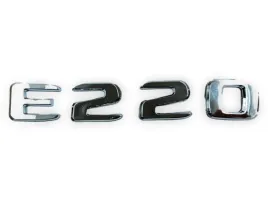 napis-klapy-bagaznika-plaski-e220-tyl-srebrny-140mm-23mm-do-mercedes-benz