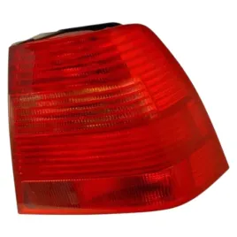 lampa-tylna-prawa-vw-bora-1998-1999-2000-2001-2002-2003-2004-2005