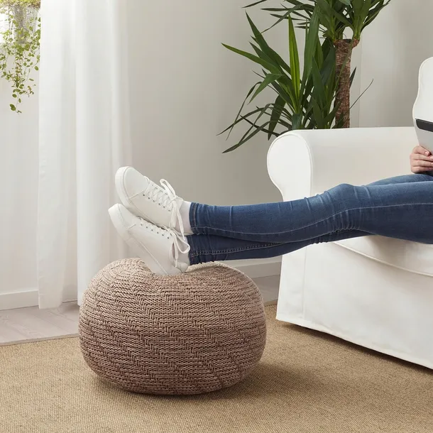 puf-bezowy-45-cm-miekki-podnozek-sandared-stan-nowy-ksztalt-okragla
