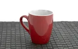 kubek-ceramiczny-320-ml-czerwono-bialy-stan-nowy