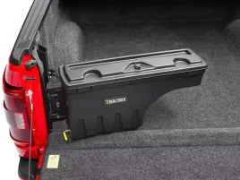 undercover-swing-case-skrzynka-organizer-na-pake-isuzu-d-max-kierowca