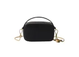 prada-mini-pouch-saffiano-leather-material-dominujacy-skora-naturalna