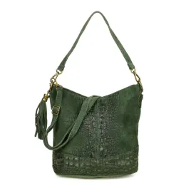 w13darkgreen47649