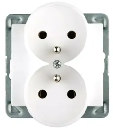 polmark-sigma-gniazdo-podwojne-biale-gn-2dz-m-z-uziemieniem