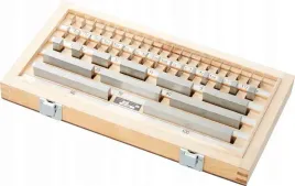 zest-plytek-wzorcowych-stalklas-toler-2-47-cz