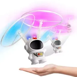 latajacy-kosmonauta-zabawka-czujnik-ruchu-efekty-swietlne-dla-dzieci-dron