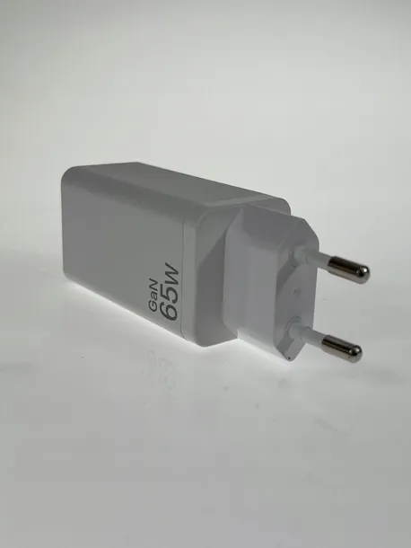 yhemi-ladowarka-scienna-usb-a-i-usb-c-65w-kod-producenta-1