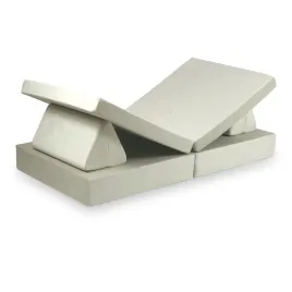 sofa-do-zabawy-montessori-standard-velvet-ecru-modulowa-bezpieczna