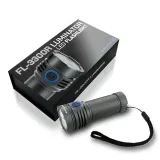 latarka-reczna-led-everactive-fl-3300r-luminator-cechy-dodatkowe-ladowanie-usb-linka-mocujaca