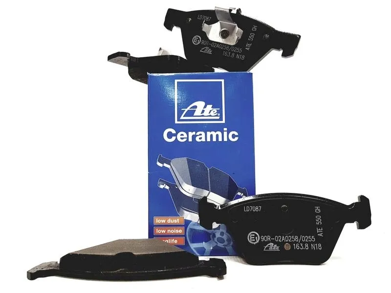 klocki-ham-przod-ceramic-merc-e-w210-0-ate